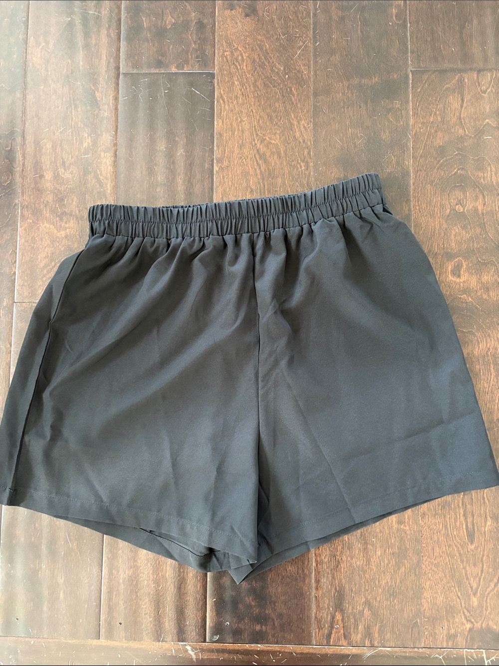 Two Piece Tunic and Shorts Set Size L - Picture 4 of 7